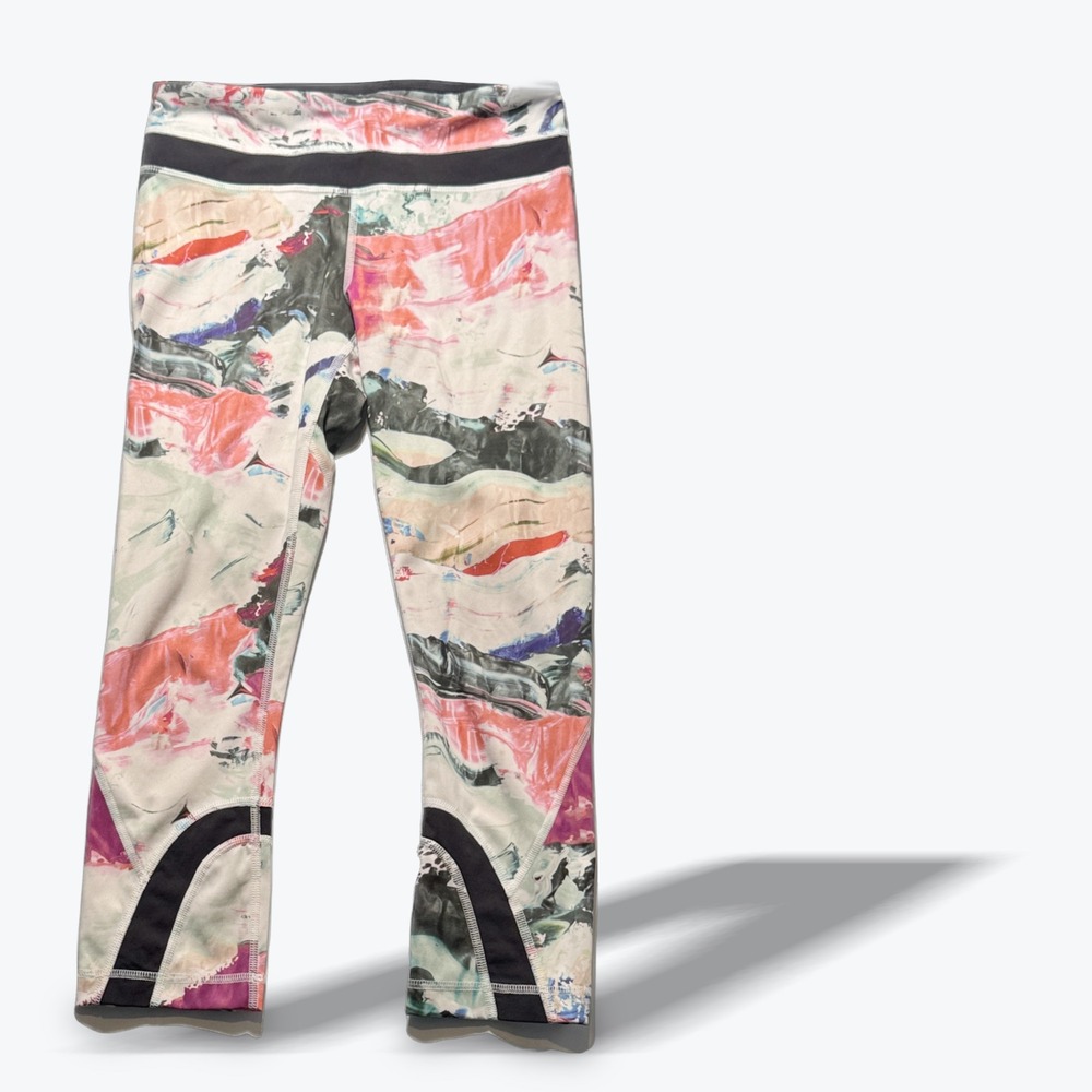 Lululemon Cropped Leggings Yoga Pants Womens 6 Abstract Print Multi-Color Run